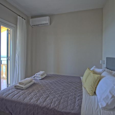 Beachfront Villa Seasun By Posarellivillas Agios Spyridon  Exterior foto