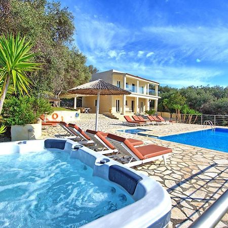 Beachfront Villa Seasun By Posarellivillas Agios Spyridon  Exterior foto