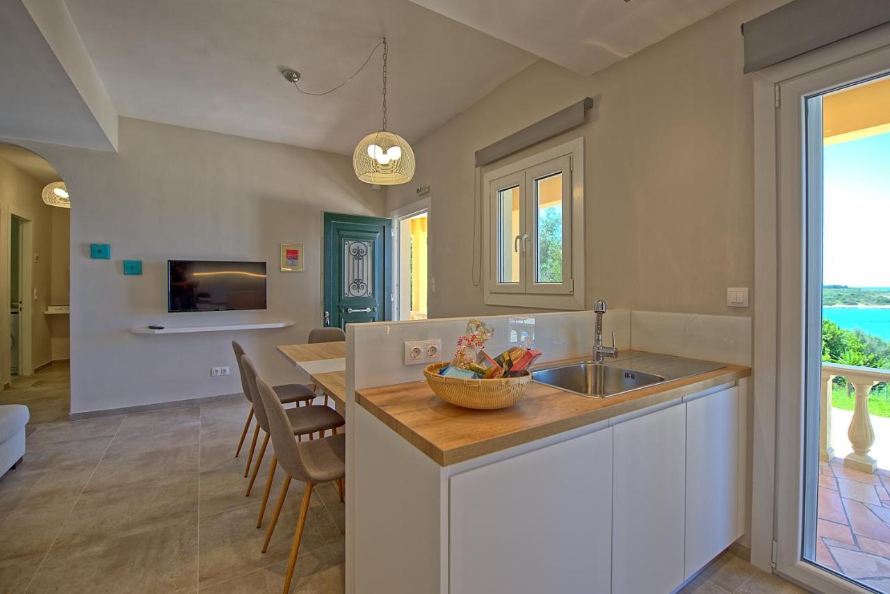 Beachfront Villa Seasun By Posarellivillas Agios Spyridon  Exterior foto