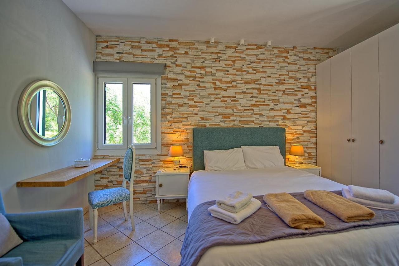 Beachfront Villa Seasun By Posarellivillas Agios Spyridon  Exterior foto