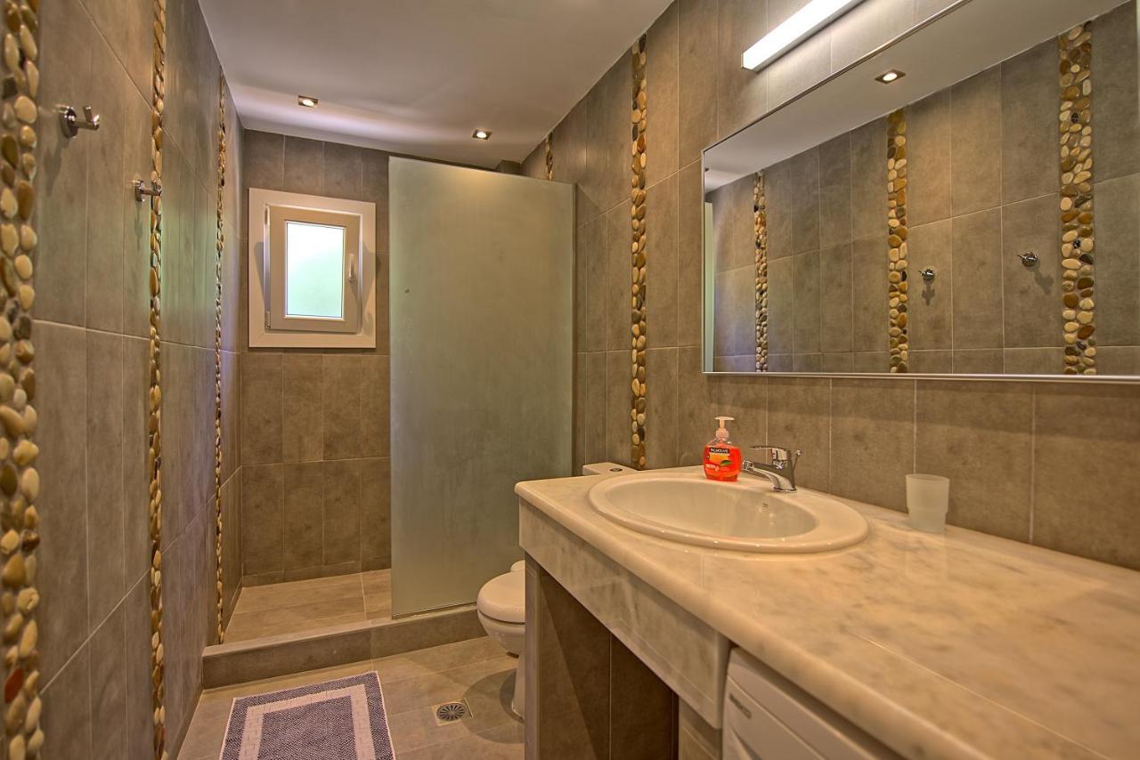 Beachfront Villa Seasun By Posarellivillas Agios Spyridon  Exterior foto