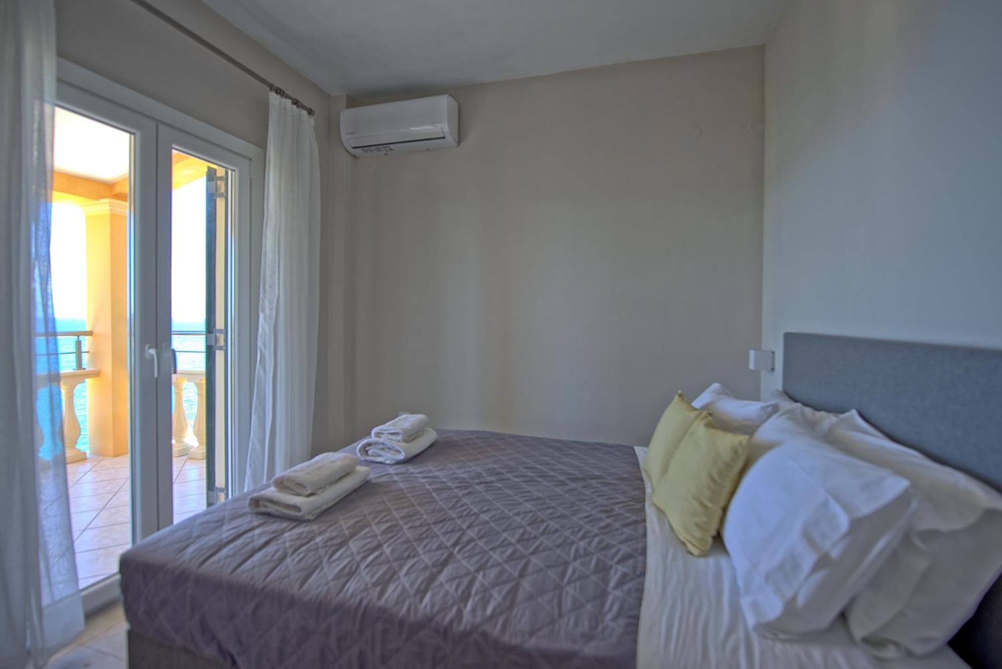 Beachfront Villa Seasun By Posarellivillas Agios Spyridon  Exterior foto