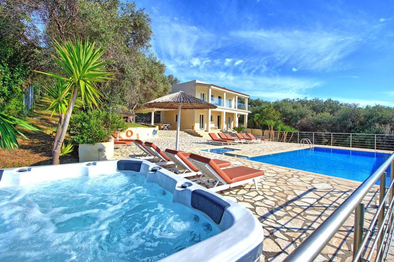 Beachfront Villa Seasun By Posarellivillas Agios Spyridon  Exterior foto
