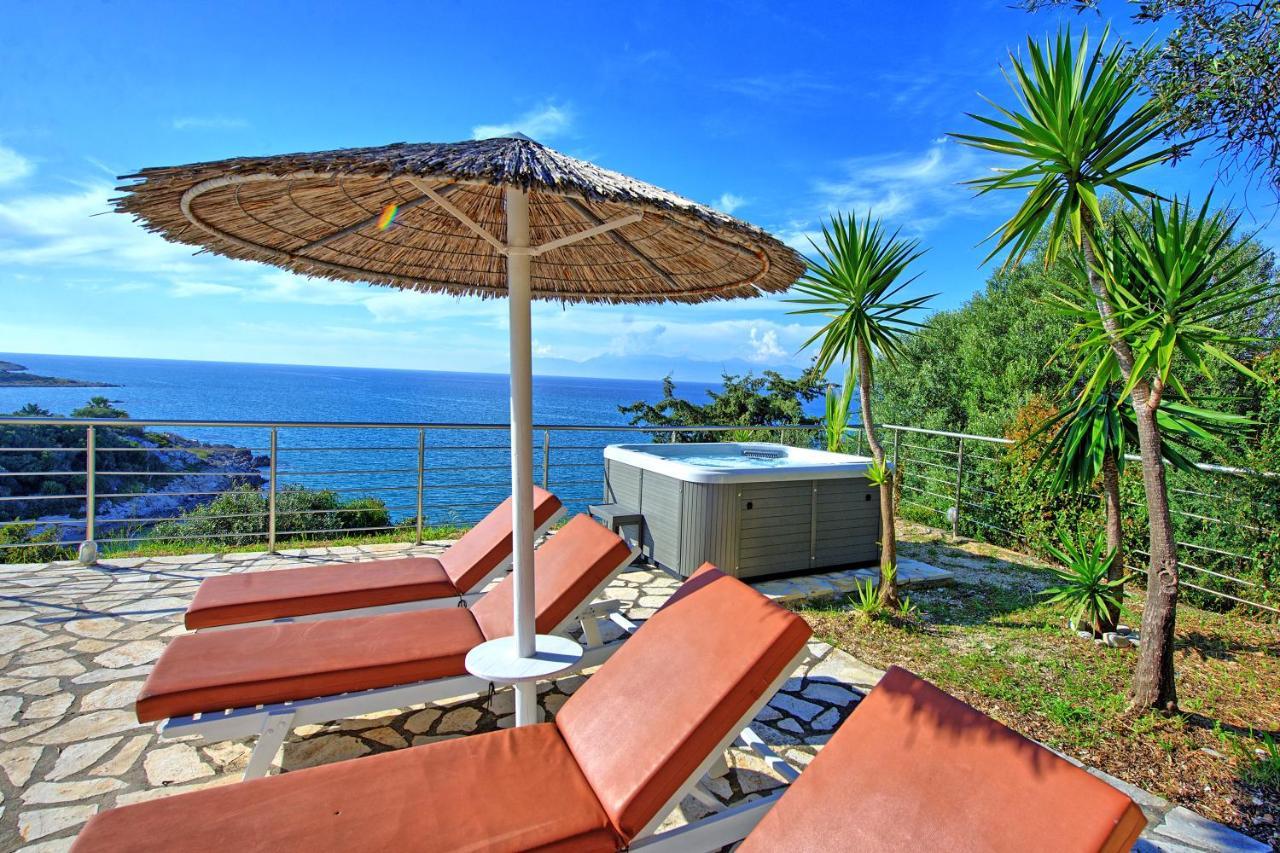 Beachfront Villa Seasun By Posarellivillas Agios Spyridon  Exterior foto