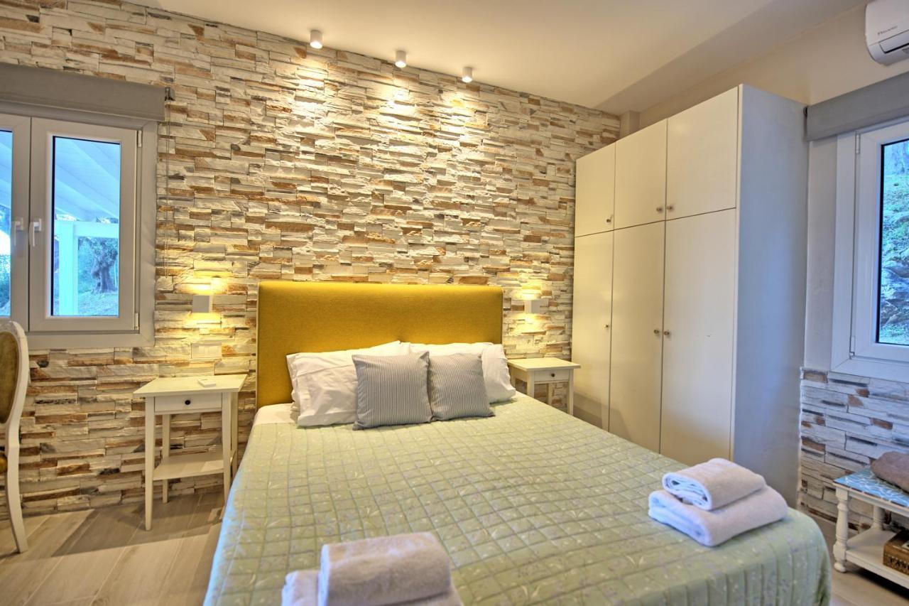 Beachfront Villa Seasun By Posarellivillas Agios Spyridon  Exterior foto
