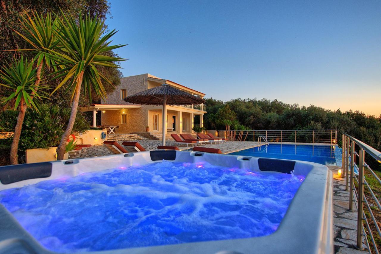 Beachfront Villa Seasun By Posarellivillas Agios Spyridon  Exterior foto
