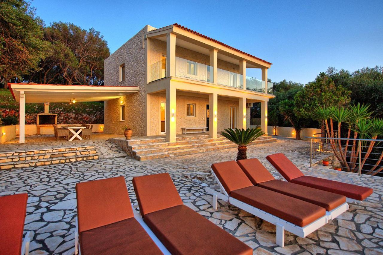 Beachfront Villa Seasun By Posarellivillas Agios Spyridon  Exterior foto