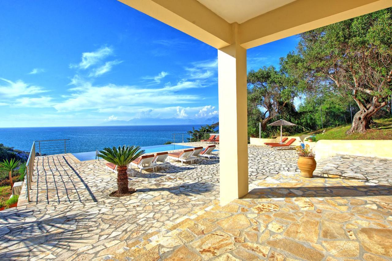 Beachfront Villa Seasun By Posarellivillas Agios Spyridon  Exterior foto